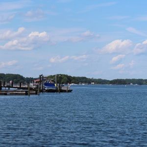 Meet your Posher, Ret