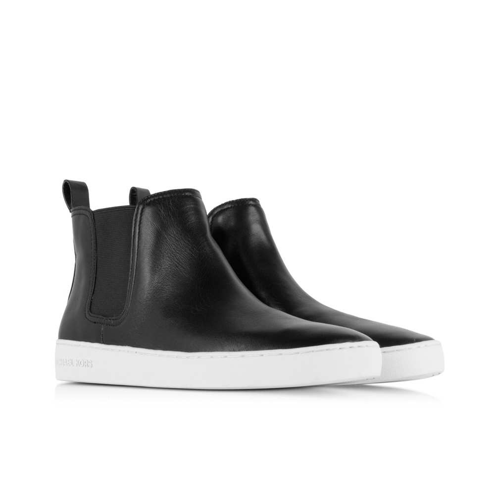 Michael Kors Keaton leather bootie size 10