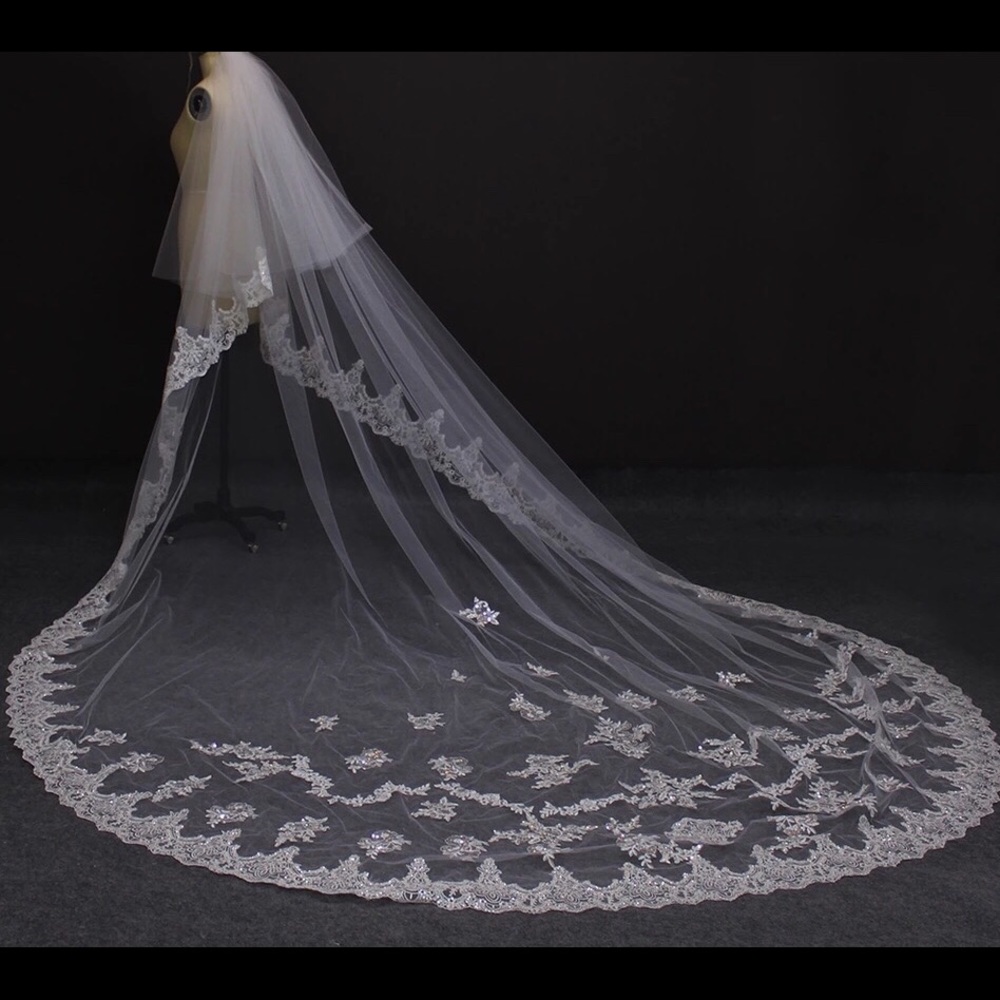 Wedding veil Ivory