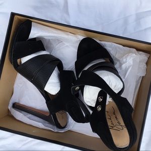 Black Wedges