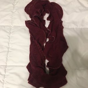 Maroon scarf!
