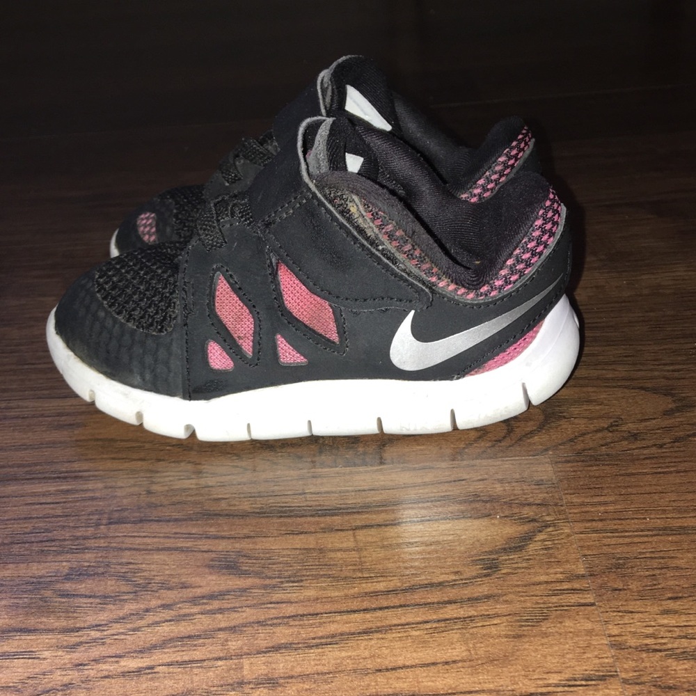 Toddler girl Nike’s