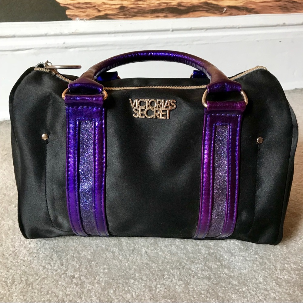 Victoria’s Secret hand bag