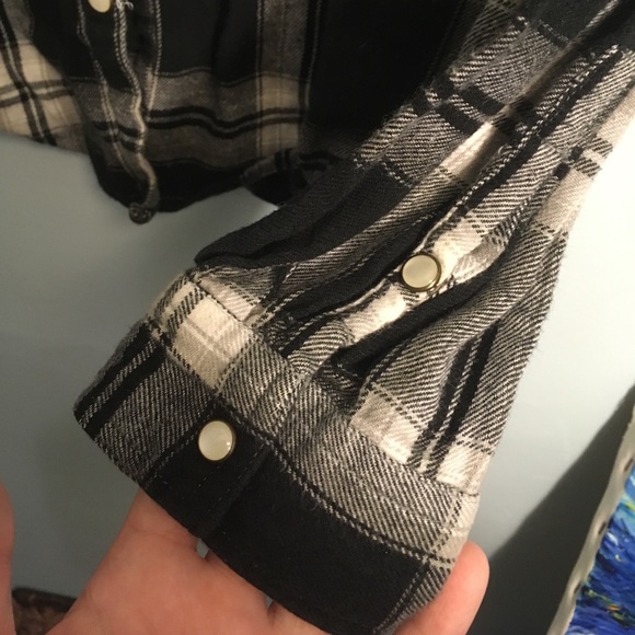 Mossimo supply co black flannel shirt - Picture 4 of 4