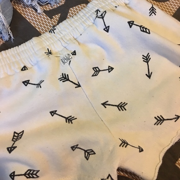 Billabong shorts - Picture 3 of 3