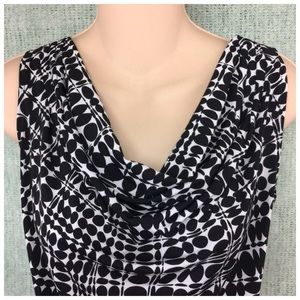 CALVIN KLEIN Flattering Geometric Print Tapered CowL Neck  M