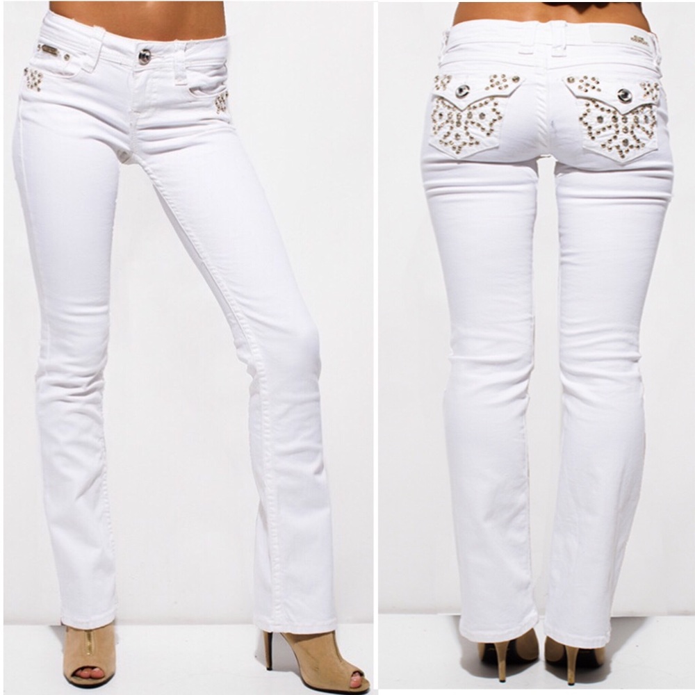 Sale ‼️Bedazzle Embroidered Boot Cut Wht Jeans