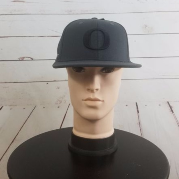 Nike Oregon Ducks True Fitted Hat Baseball - Picture 3 of 4