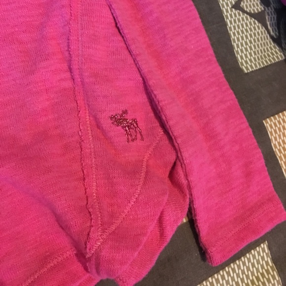 Abercrombie shirts - Picture 5 of 5