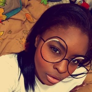 Meet your Posher, Shiq