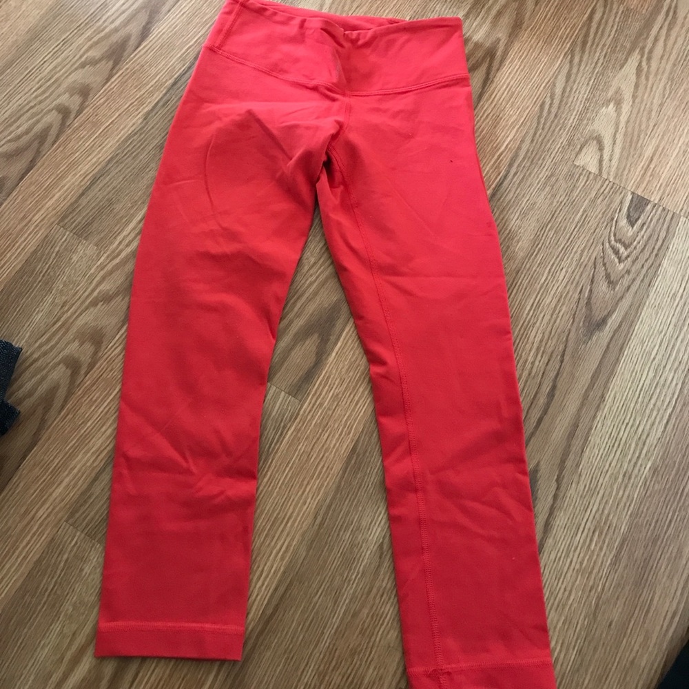 Wunder Under Lululemon Crop Leggings
