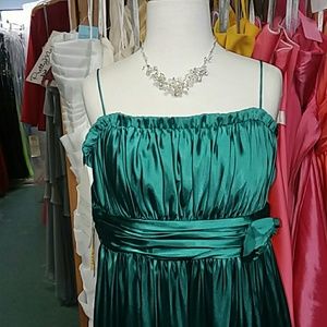 LAGOON color Alfred Angelo