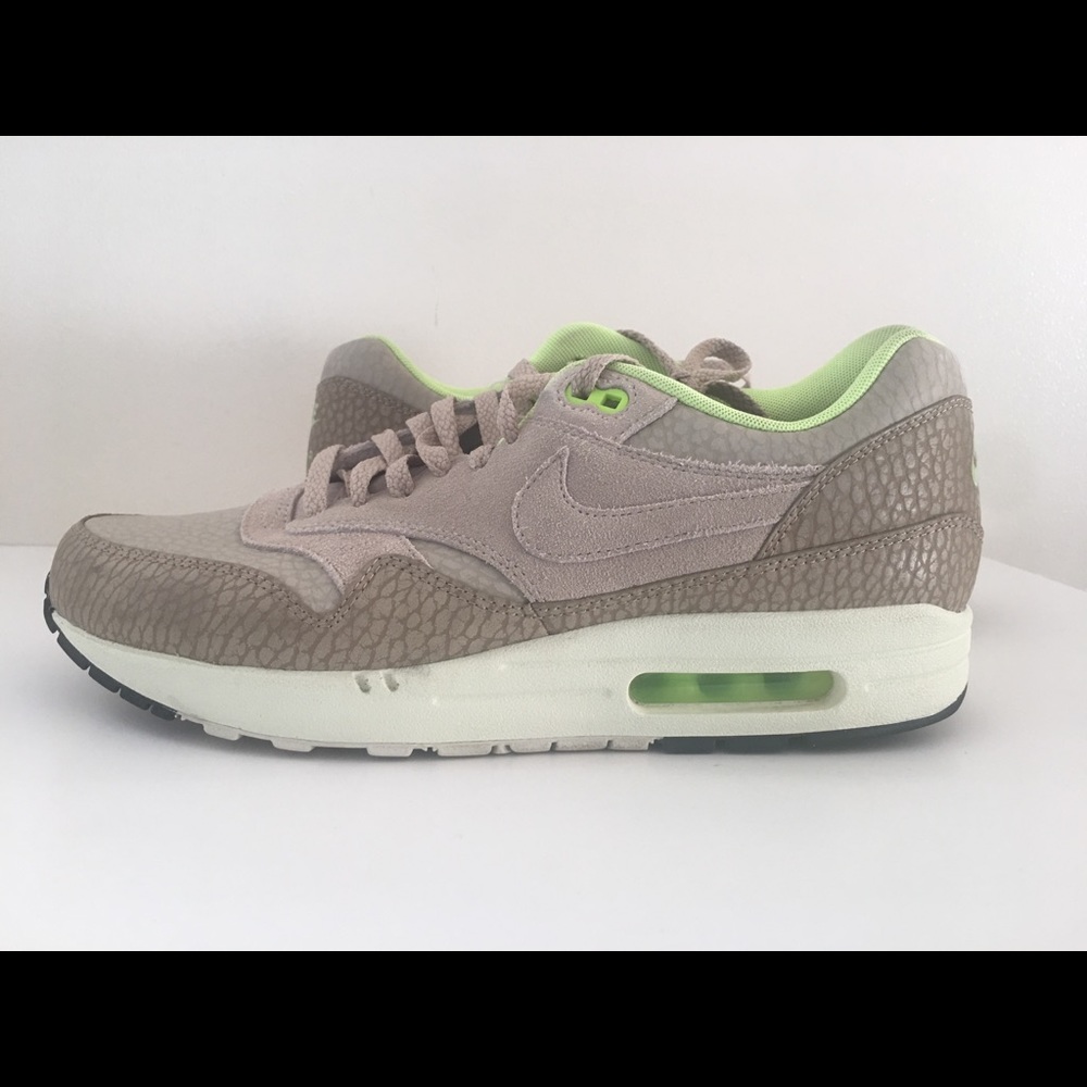 Nike Air Max 1 running Sneaker Shoe