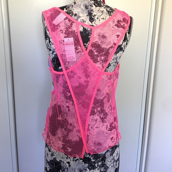 Top - Picture 2 of 4