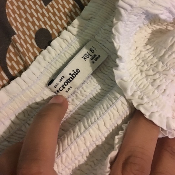 Abercrombie - Picture 2 of 2