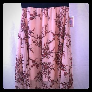🍒 S LulaRoe Lola W/Cherry Blossoms 🍒