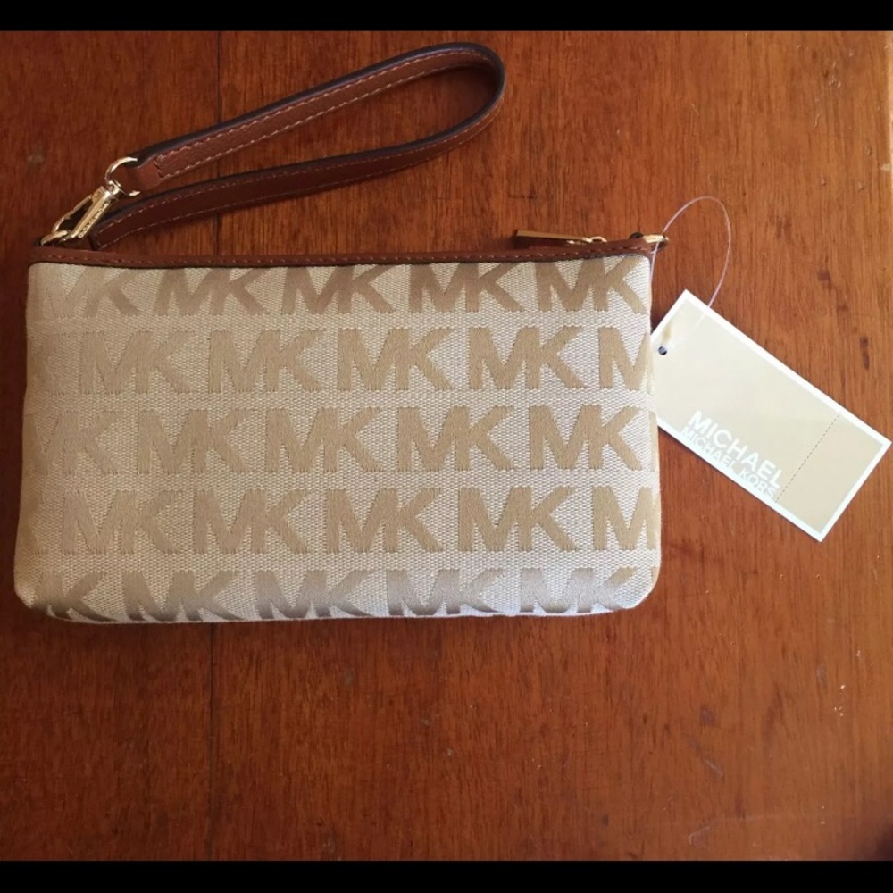SOLD- Micheal Kors Wristlet - Picture 2 of 3
