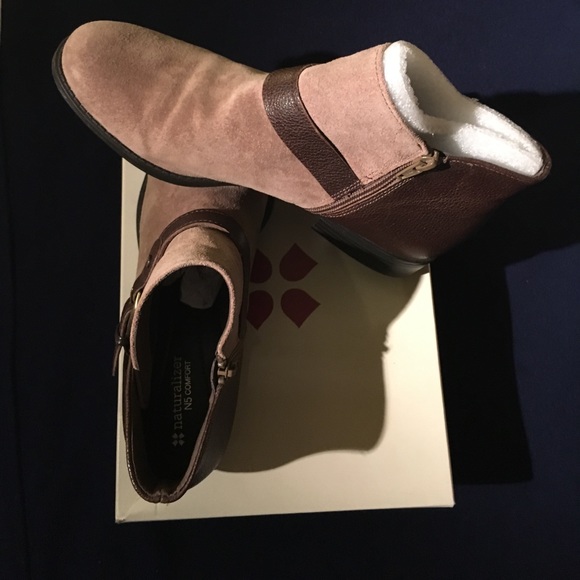 naturalizer lana bootie