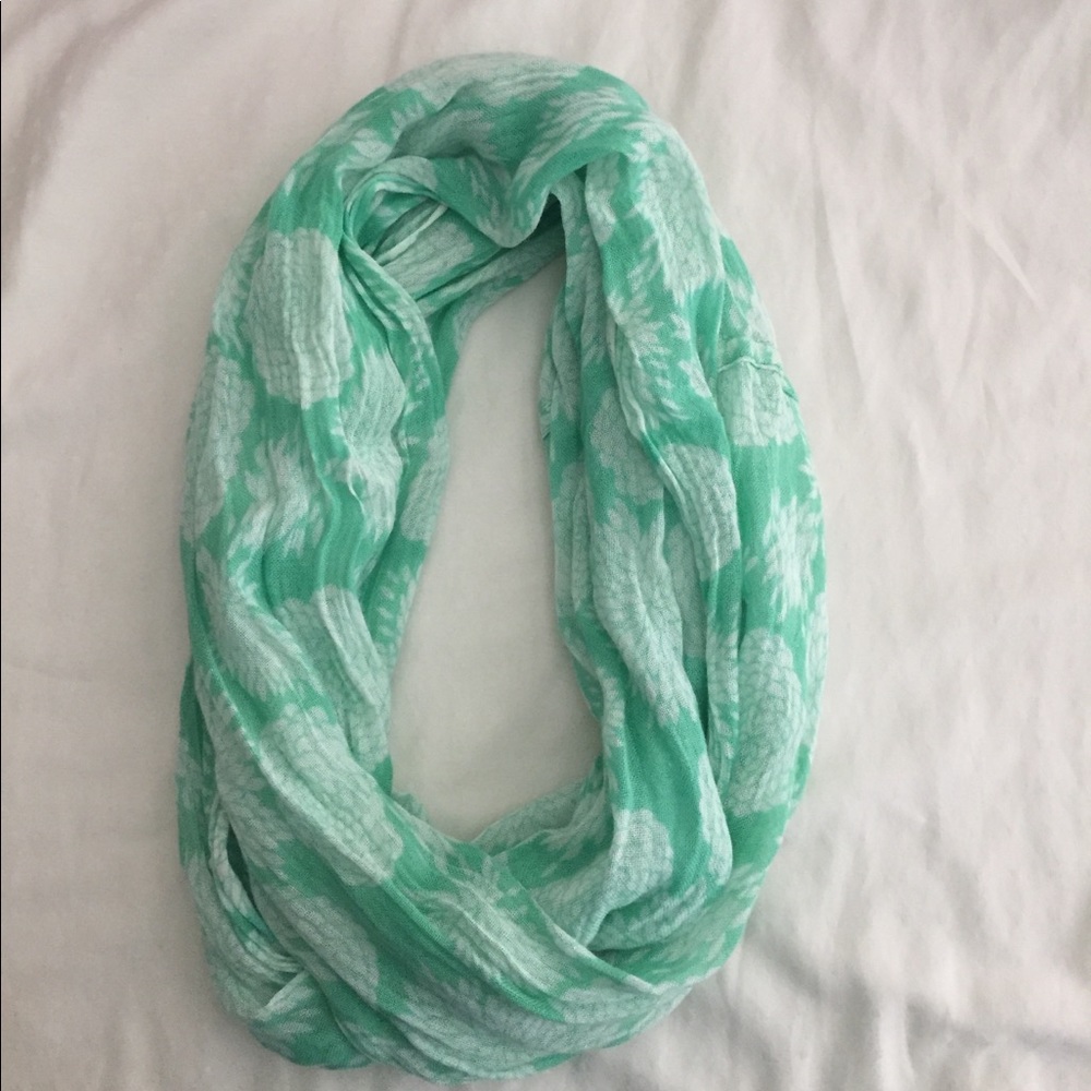 Infinity scarf
