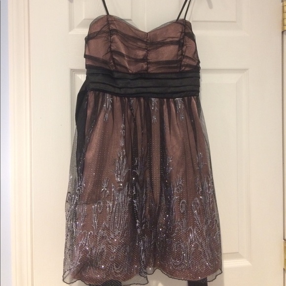 trixxi Metallic Pink Party Dress  Juniors Size 9 - Picture 6 of 8