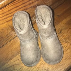 TODDLER BOOTS