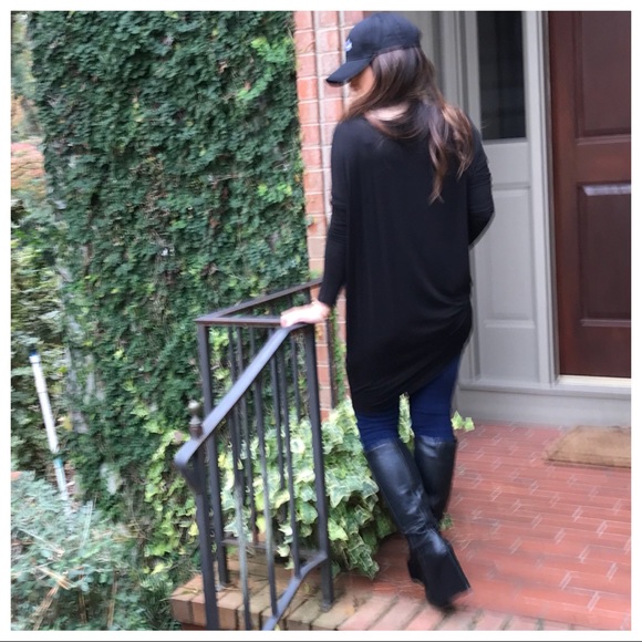 Snow flakes black tunic - Picture 5 of 7