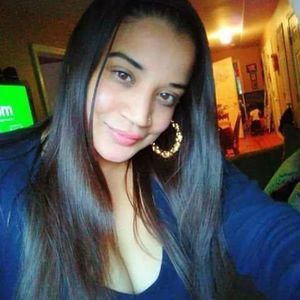 Meet your Posher, Amina