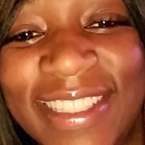 Meet your Posher, Monique