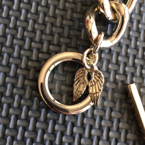 Victoria’s Secret NWOT thick link golden bracelet - Picture 5 of 8