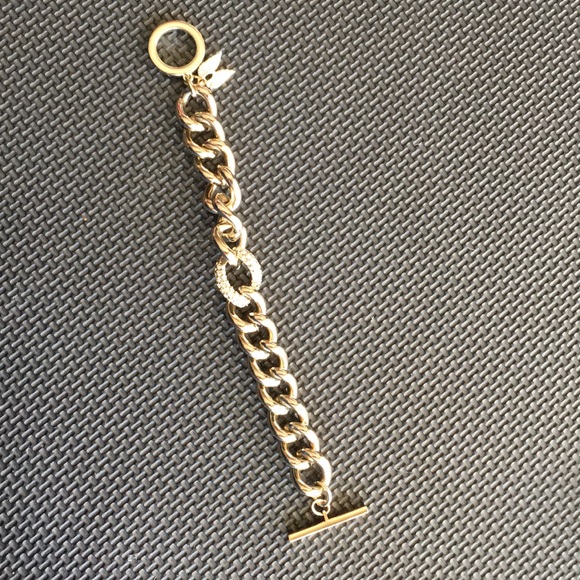 Victoria’s Secret NWOT thick link golden bracelet - Picture 7 of 8