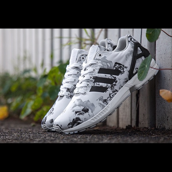 75% Le Adidas Adidas Zx Del Bianco E Nero Da Flora 75% Le Adidas Adidas Zx Del Bianco E Nero Da Flora