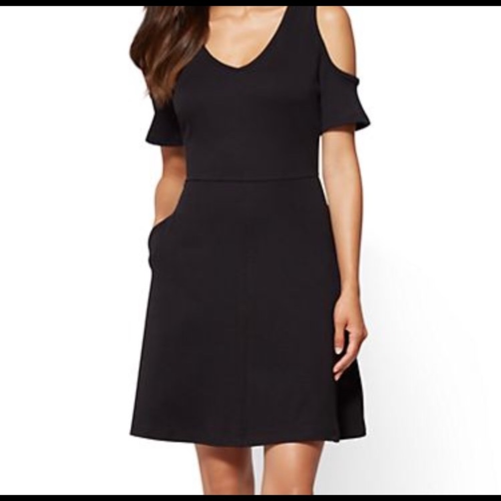 New White fit and flare dress - Picture 4 of 6
