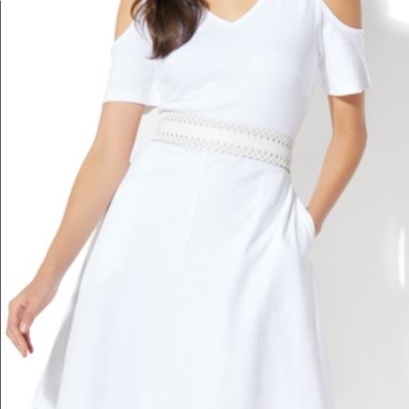 New White fit and flare dress - Picture 3 of 6