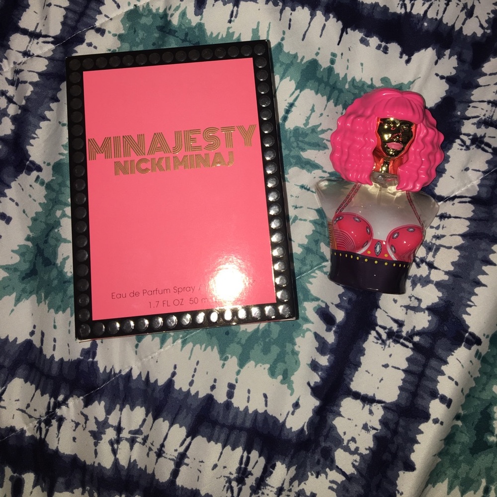 Nicki Minaj perfume