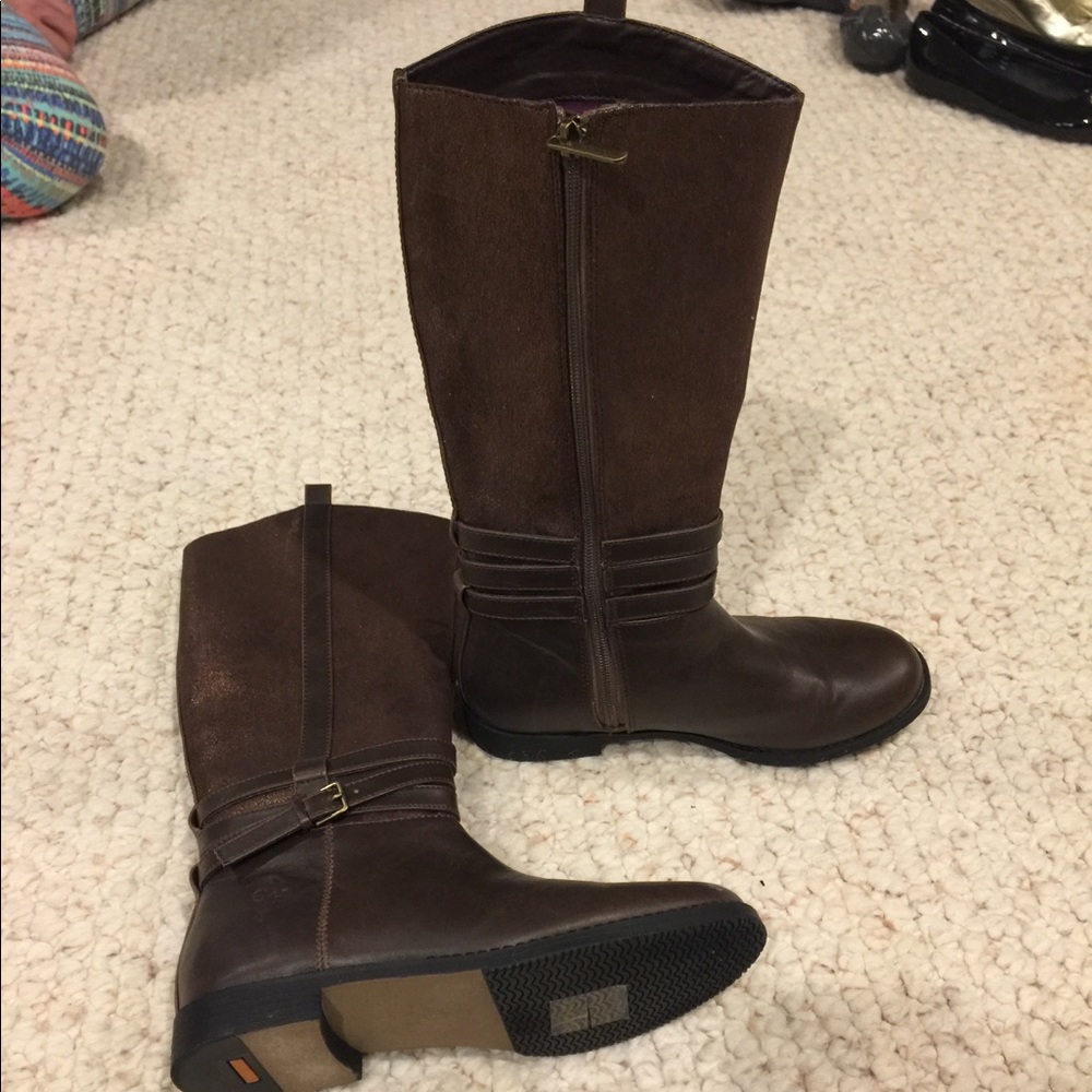 copper brown shimmery top boots.
