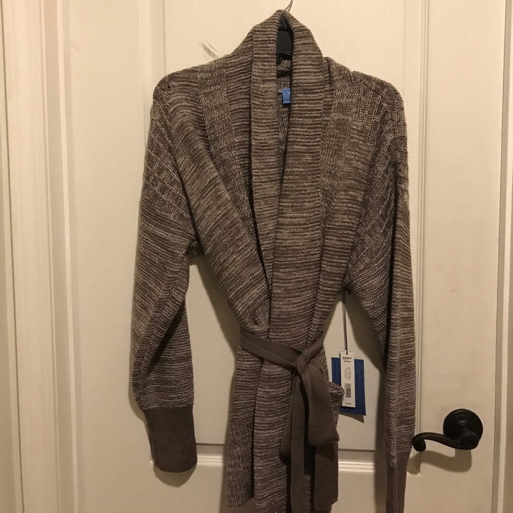 NWT Simply Vera Taupe Cardigan