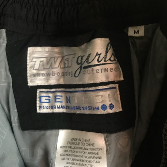 Girls snowboarding pants - Picture 2 of 2