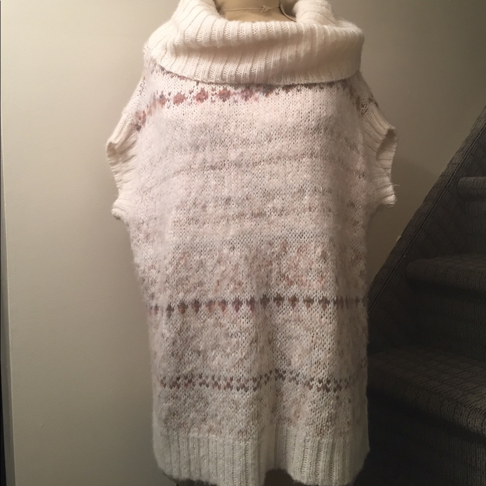 Free People Fuzzy sweater - size small