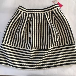 black and white quilted fabric skirt!