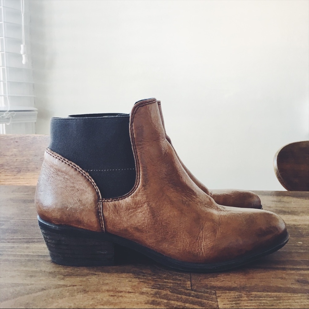 Steve Madden Chelsea Bootie