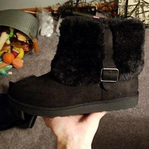Black Winter Boots