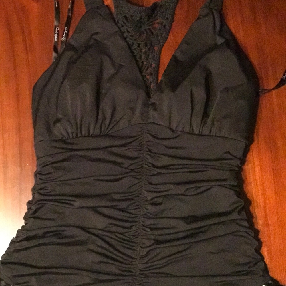 Dress - Picture 2 of 5