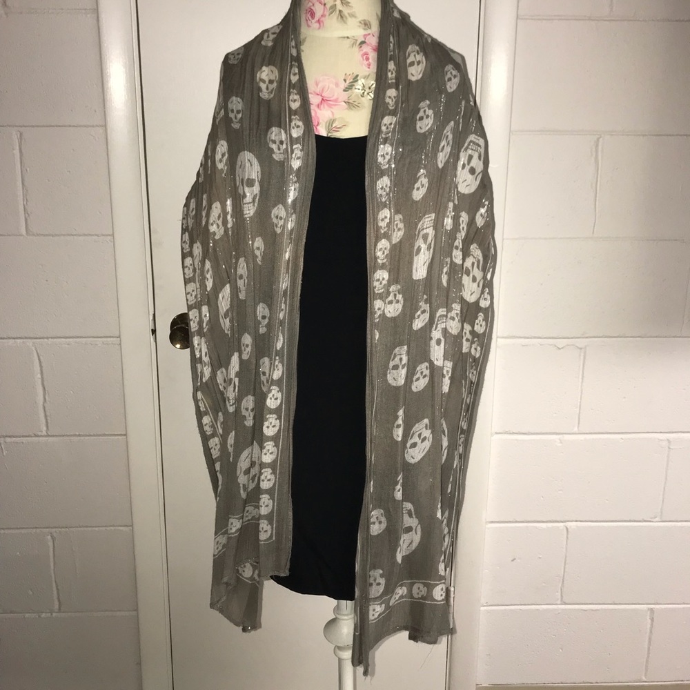 Grey and Silver Skull Scarf