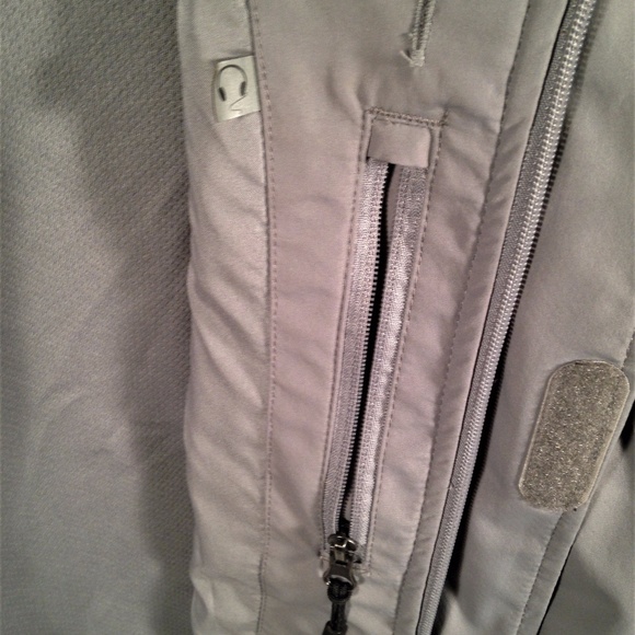 Champion Vintage Solid Gray Hooded Jacket - Picture 7 of 8