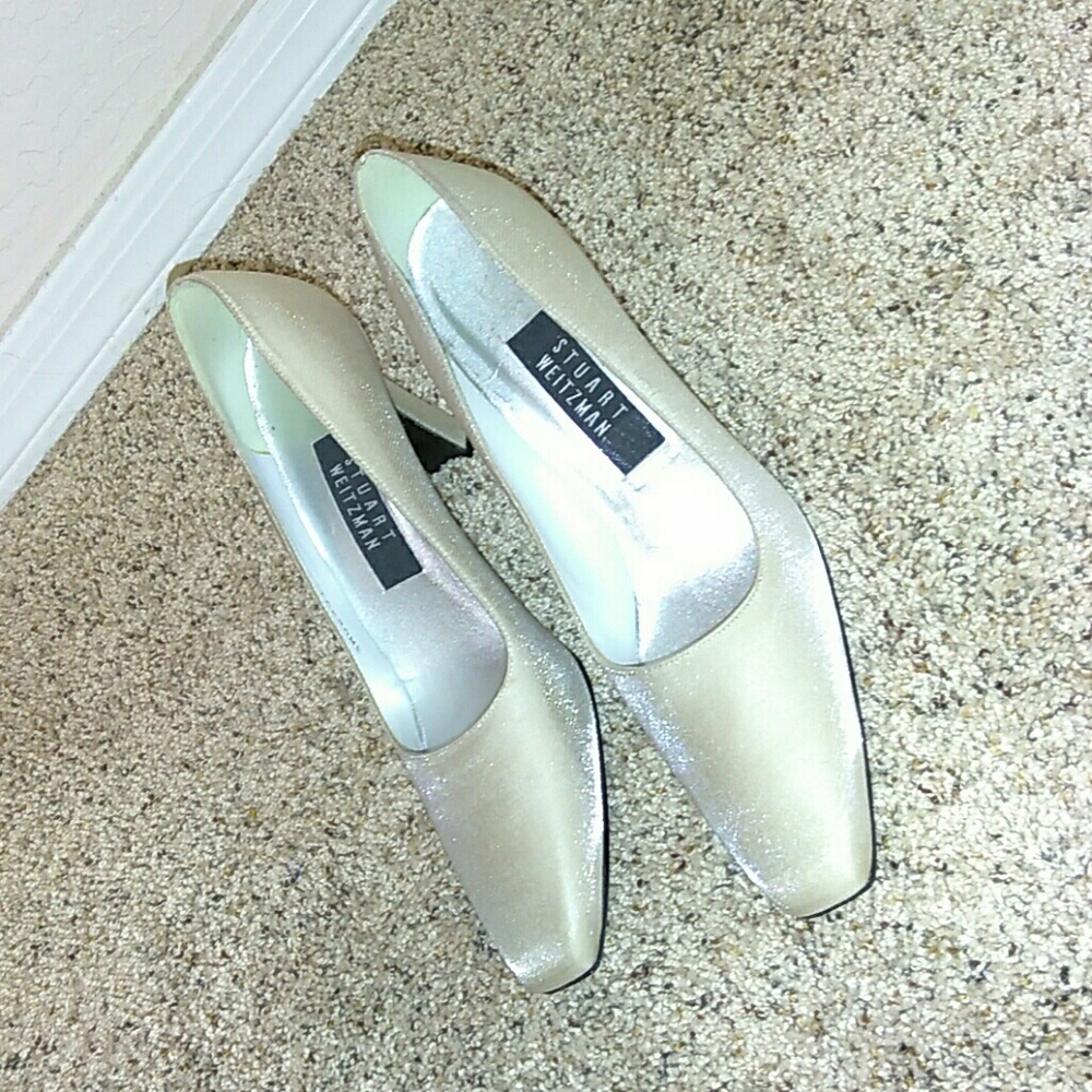 Champaign Stuart Weitzman classy heels