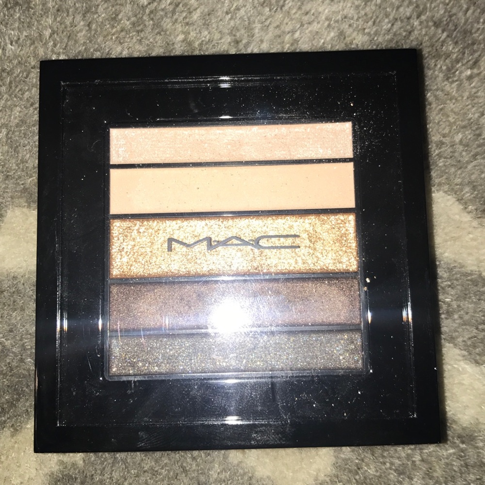 MAC copperluxe veluxe pearlfusion shadow