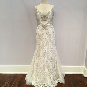 Alvina Valenta 9560 Wedding dress