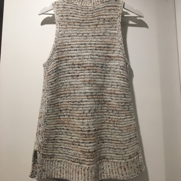 LOFT Sleeveless Sweater - Picture 4 of 5