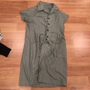 Vintage dress that ties
