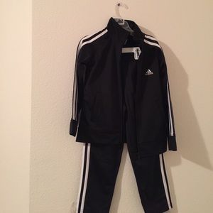 Kids adidas two piece outfit
